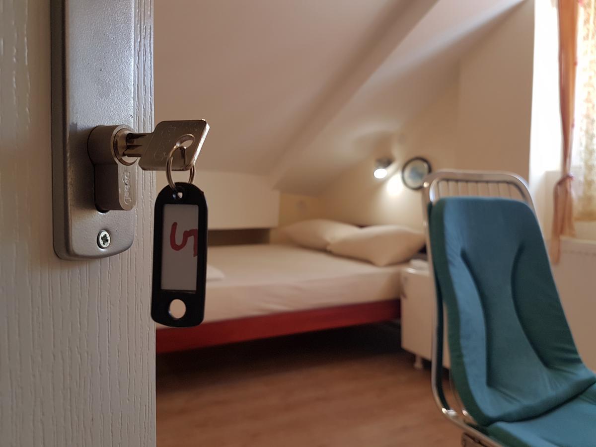 Hostel Beko فاليفو الغرفة الصورة